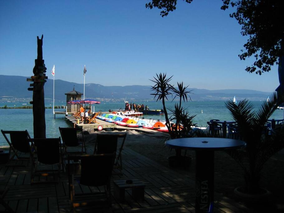 Chalet With Stunning Lake And Mountain Views Avec Une Vue A Couper Le Souffle, Une Spacieuse Terrasse Et Jardin Chatillon  Exteriör bild