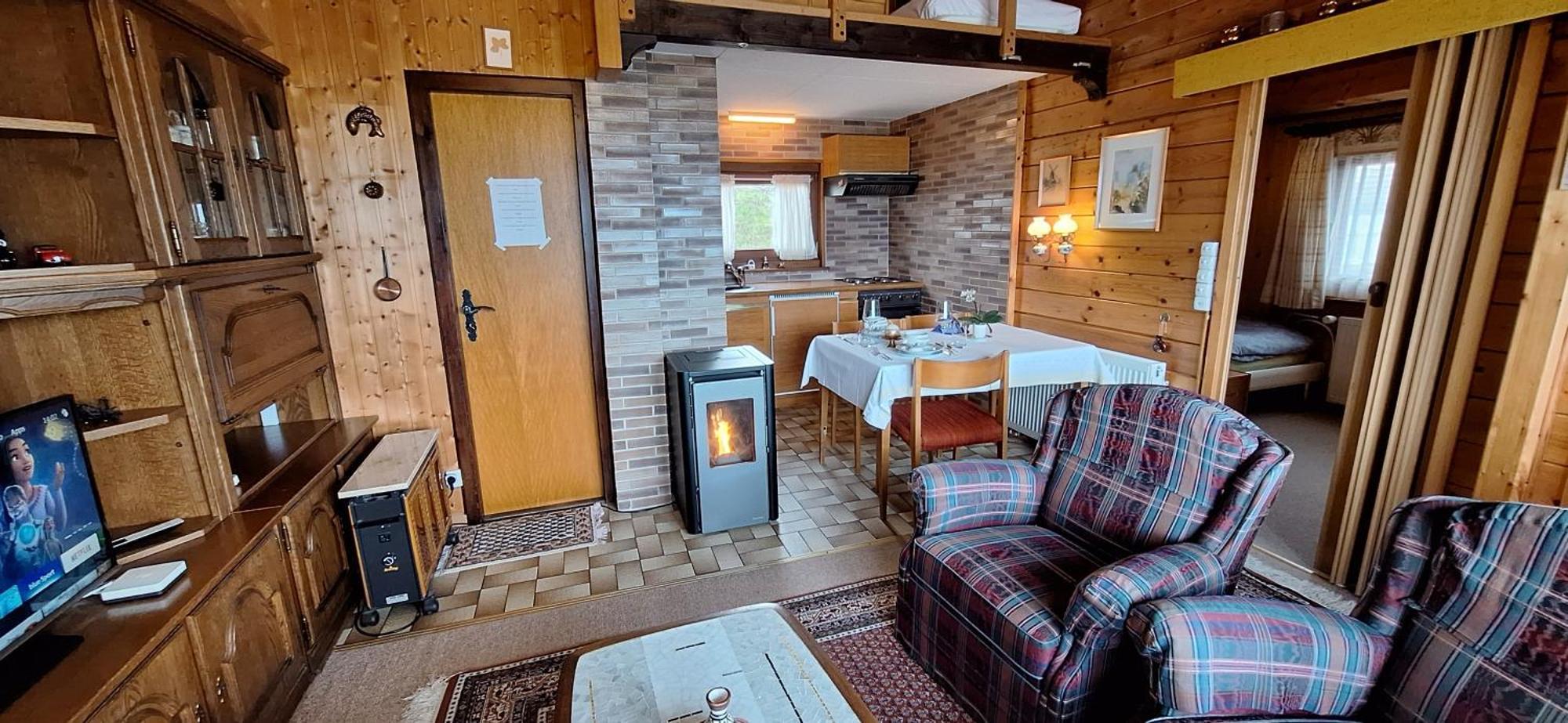 Chalet With Stunning Lake And Mountain Views Avec Une Vue A Couper Le Souffle, Une Spacieuse Terrasse Et Jardin Chatillon  Exteriör bild
